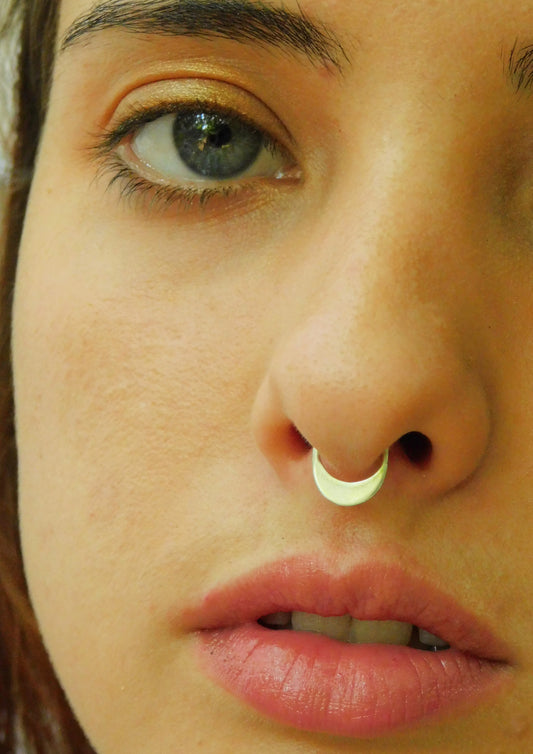 נזם חישוק כסף ירח