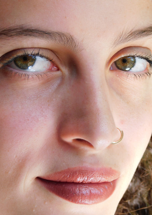 נזם חישוק זהב אדום