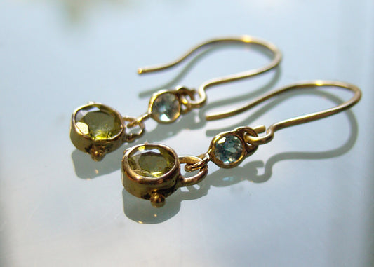 פרידוט, עגילי טופז כחול 14 קאראט משתלשלים