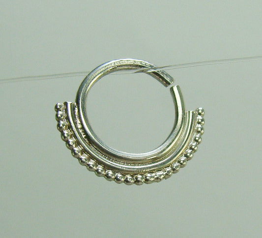 עגיל טרגוס כסף, חישוק הליקס, עגילי סחוס כסף, עגילי טראגוס, עגילי סליל הקדמה, חישוק טראגוס, טבעת הליקס, נזם