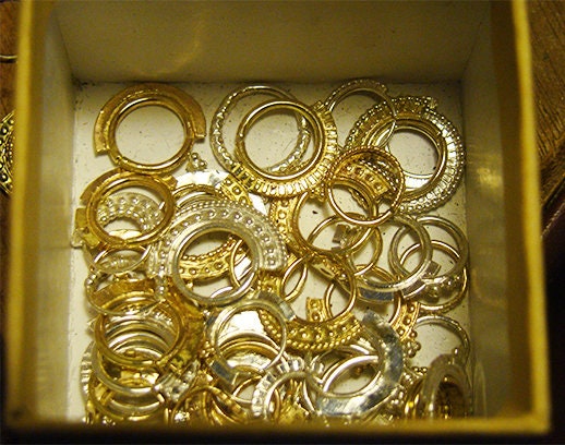 Crown gold septum ring