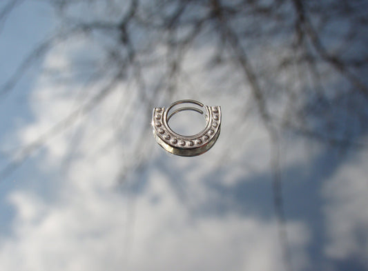 פרספונה- טבעת האף שבטי