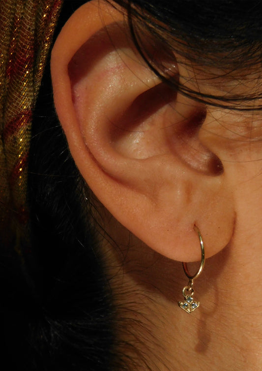 עגילי טופז כחול לוטוס זהב