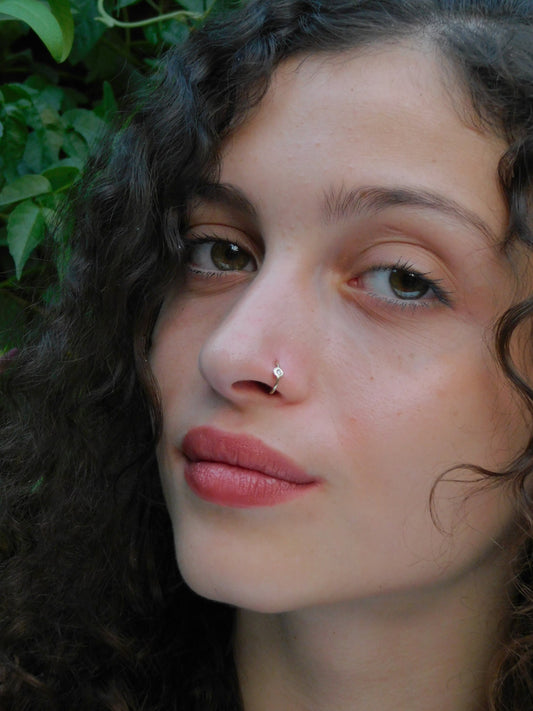 טבעת אף מזהב אמרלד