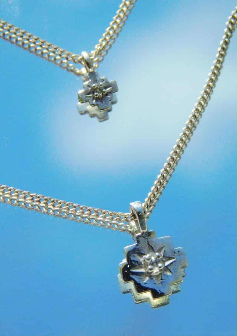 Chakana Gold pendant with a diamond