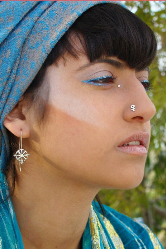 Venus nose stud