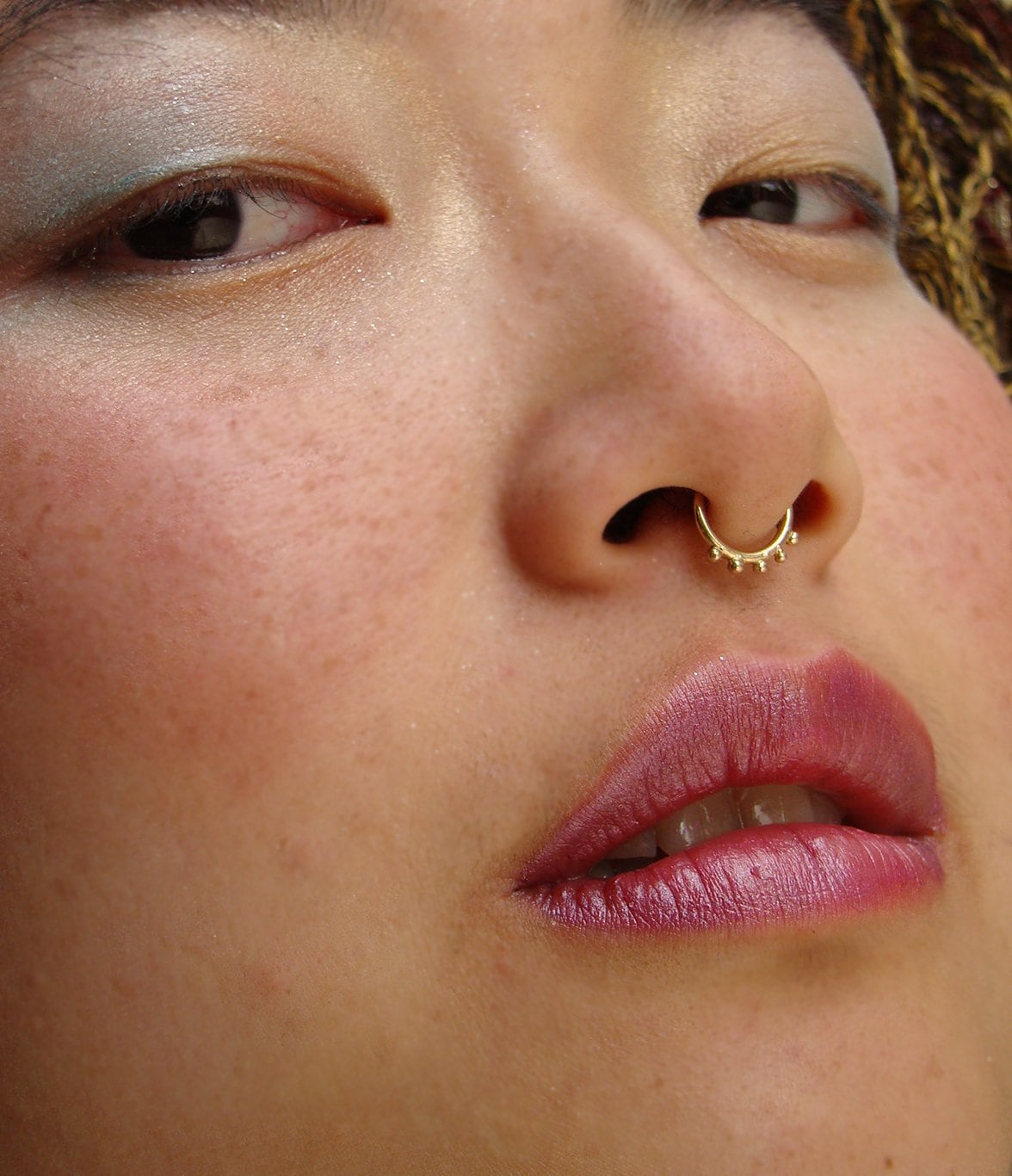 Dainty gold nose ring