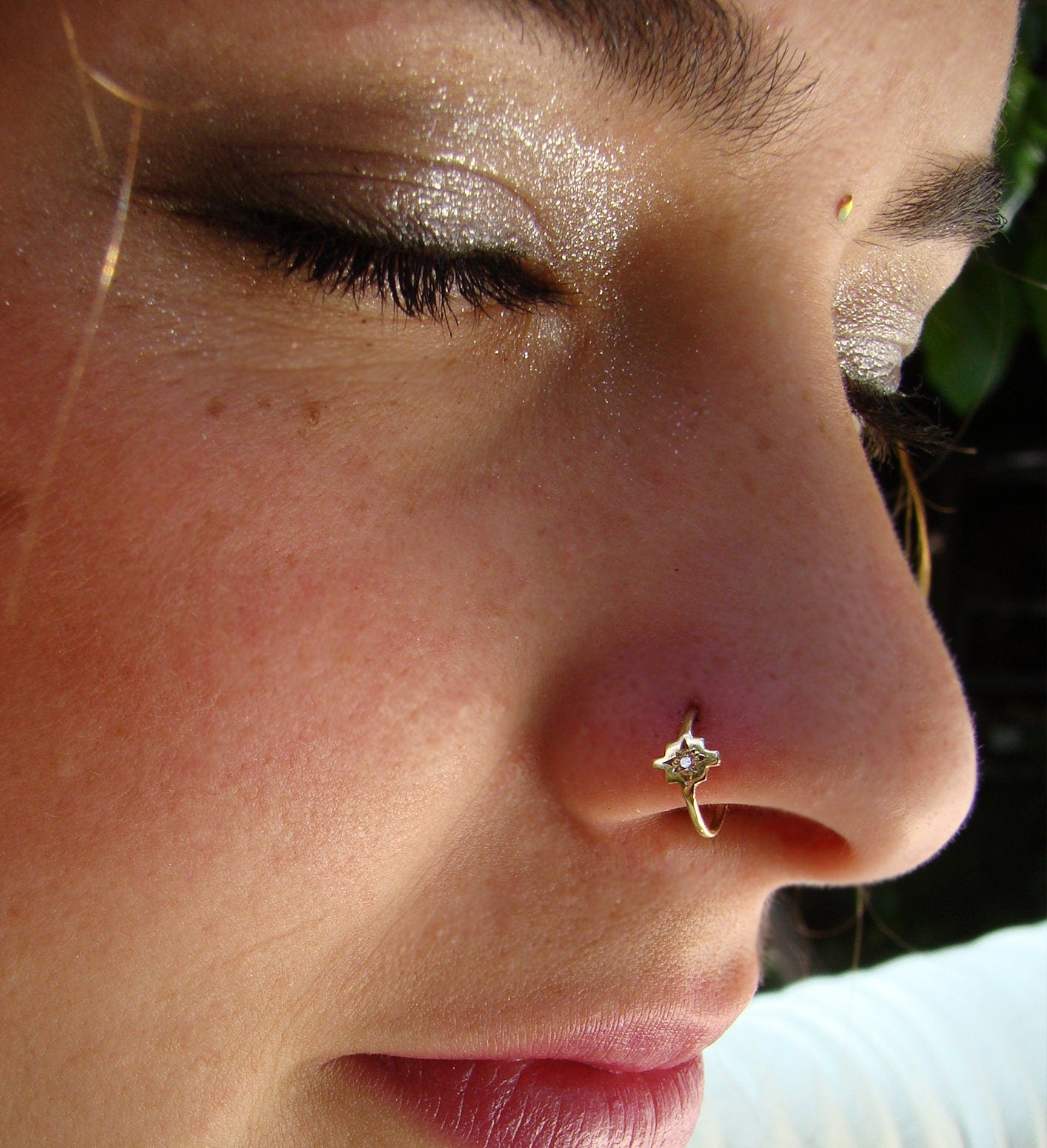 Gold and diamond Chakana Tragus