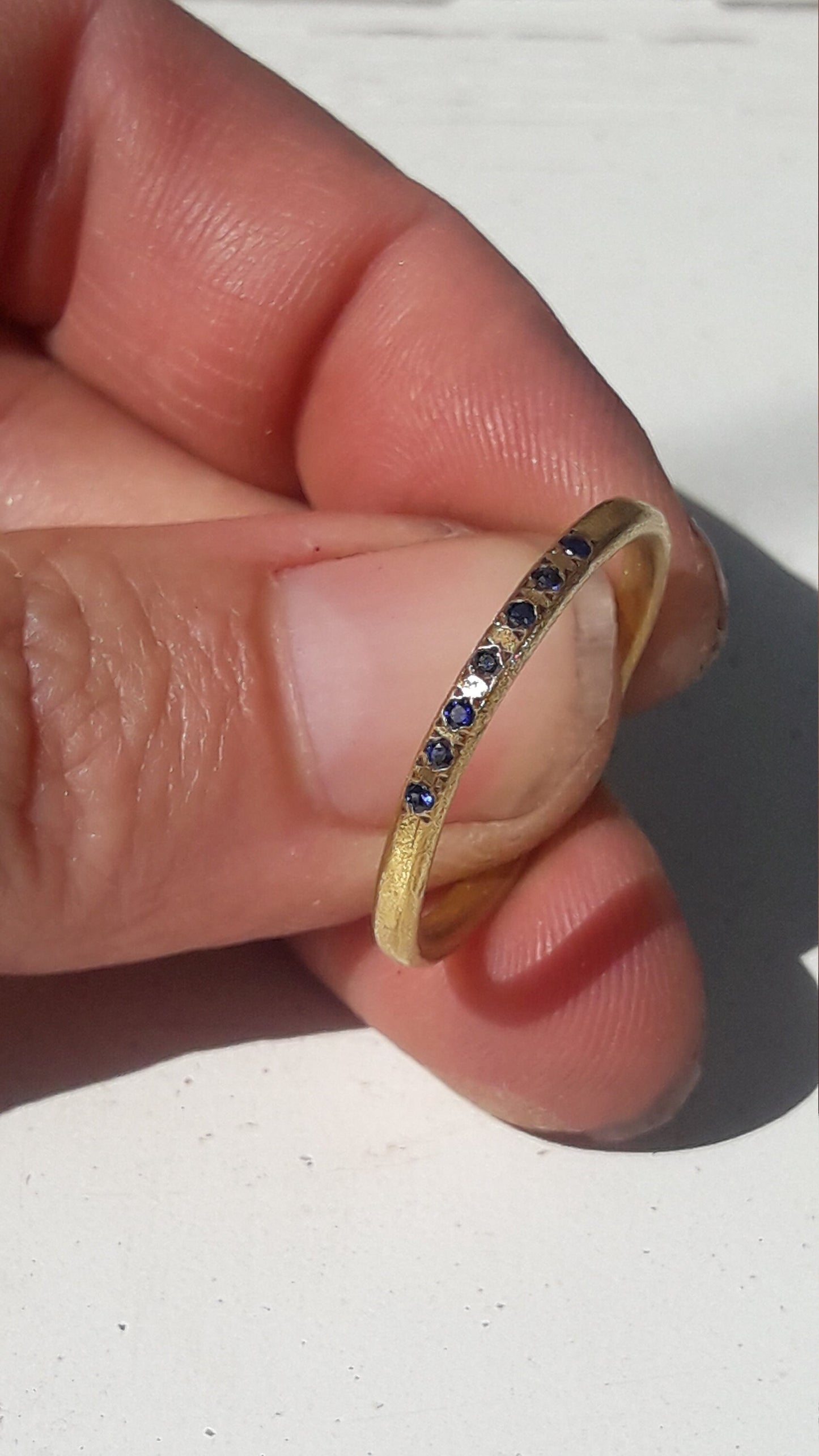 Sapphire gold ring