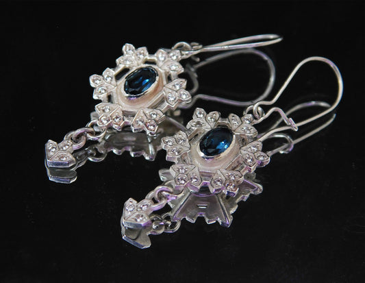 Water crystal dangle earrings