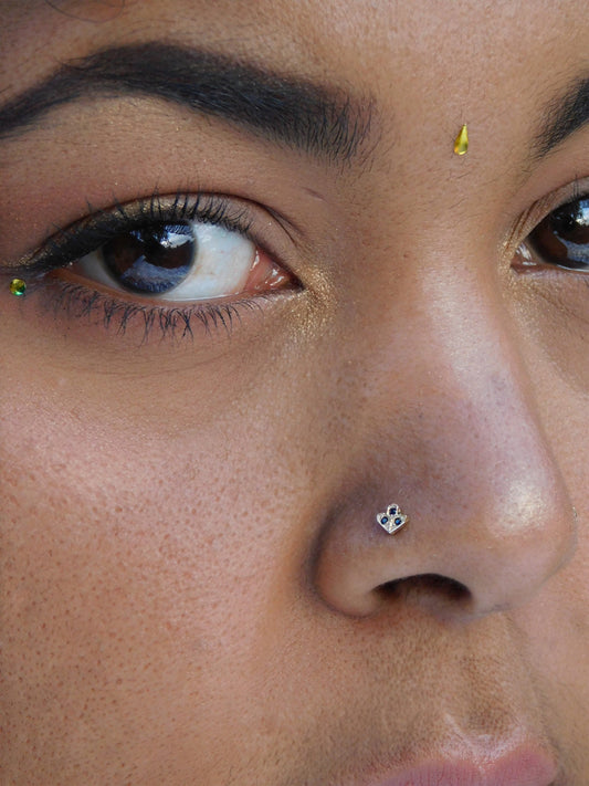 Sapphire Tiny Nose stud