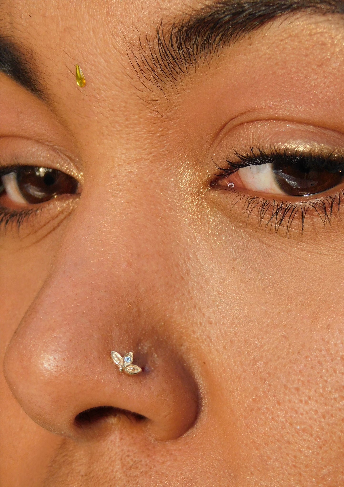 Blue topaz nose stud