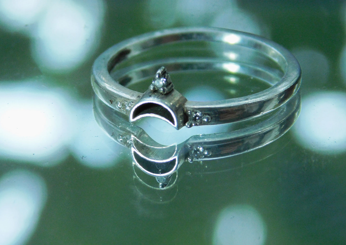 Moon ring