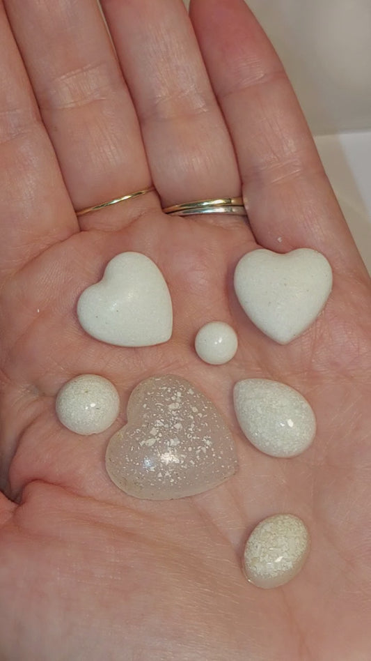 תליון לב מחלב אם משובץ זהב 14 קראט